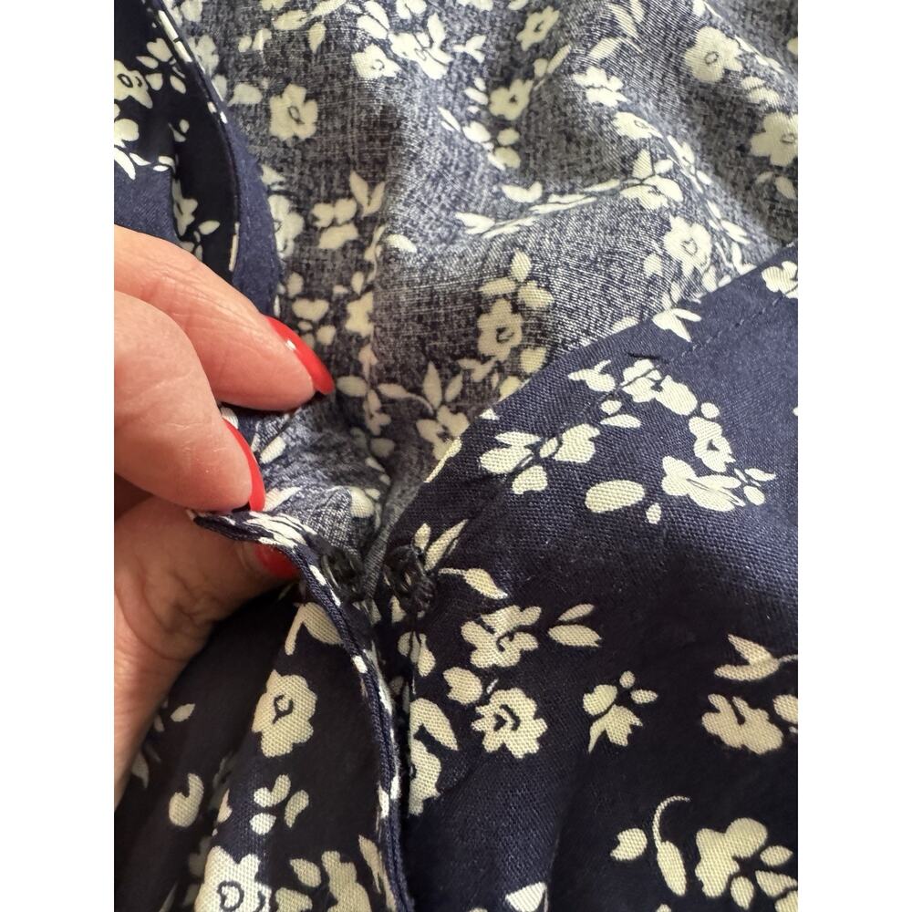 Bloomchic Navy & White Floral Wrap Blouse With Peplum Size 14-16 - Picture 4 of 14
